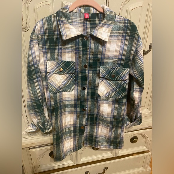 Button Down Top - Picture 1 of 1